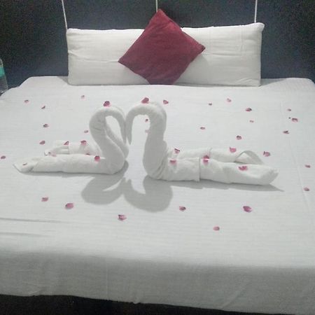 The Palm Tree -Family Stay Amritsar Exteriör bild