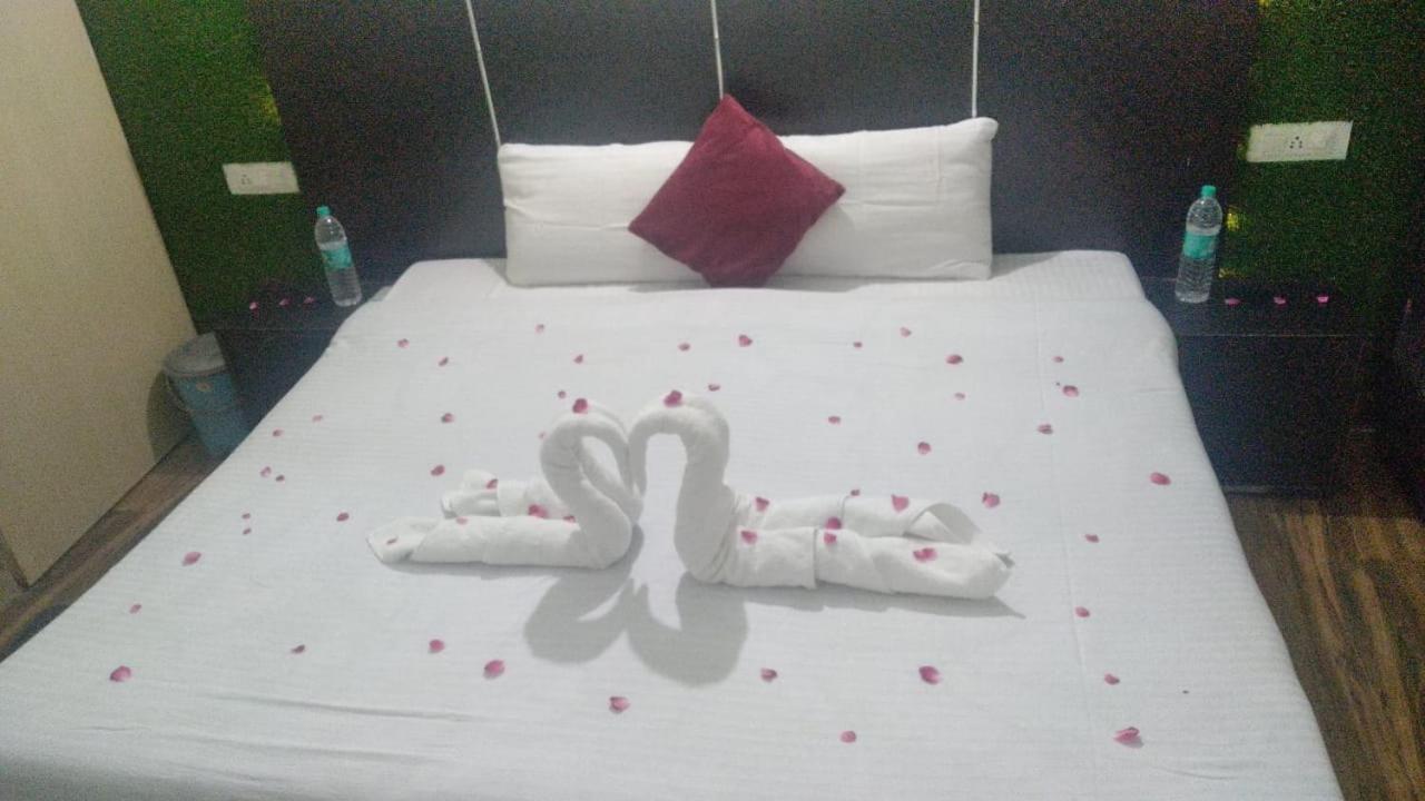 The Palm Tree -Family Stay Amritsar Exteriör bild